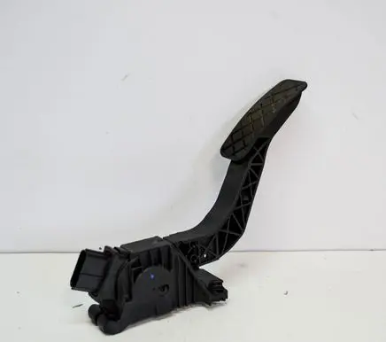 Volkswagen Golf VII Accelerator throttle pedal 5Q2723503D