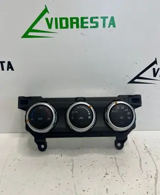 Mazda 2 Climate control unit 61190E