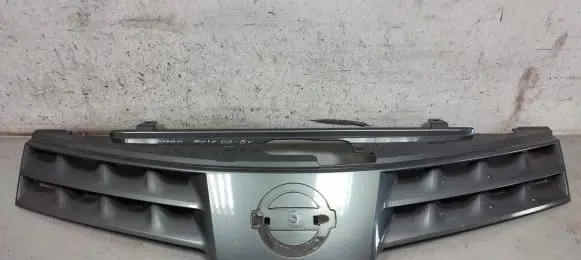 Nissan Note (E11) Front bumper upper radiator grill 62310-9U000