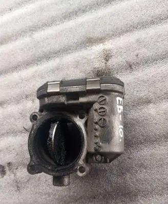 Volvo XC90 Throttle valve 31216665