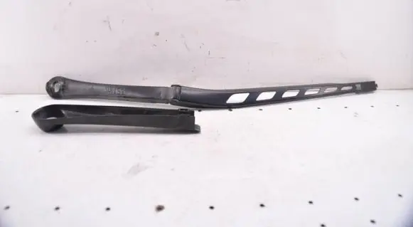 BMW 5 E60 E61 Front wiper blade arm 178260