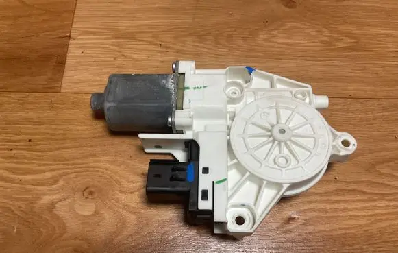 Dodge Journey Front door window regulator motor 962581100