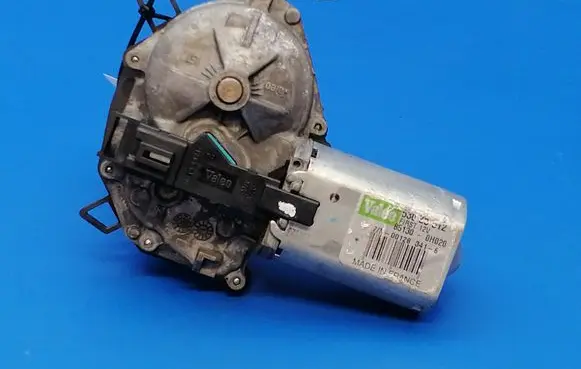 Peugeot 107 Rear window wiper motor 851300H020