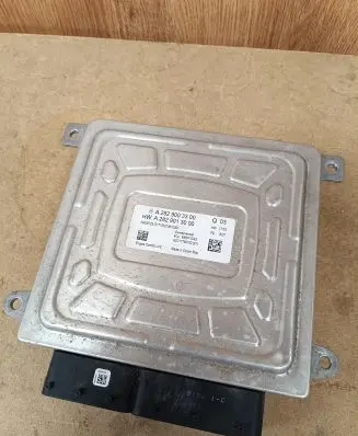 Mercedes-Benz A W177 Engine control unit/module A2829003300