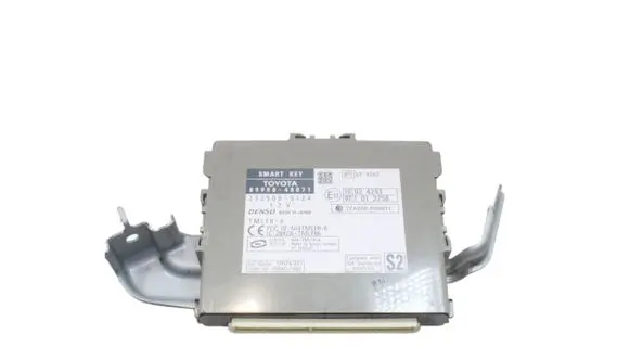Lexus RX 450H Keyless (KESSY) go control unit/module 8999048071
