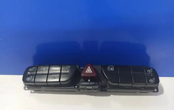 Mercedes-Benz C W203 Hazard light switch 2038218758