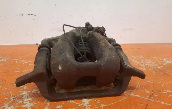 Peugeot 407 Front brake caliper