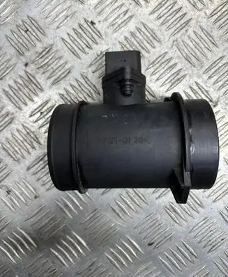 Audi A6 S6 C5 4B Mass air flow meter 059906461B 0281002403