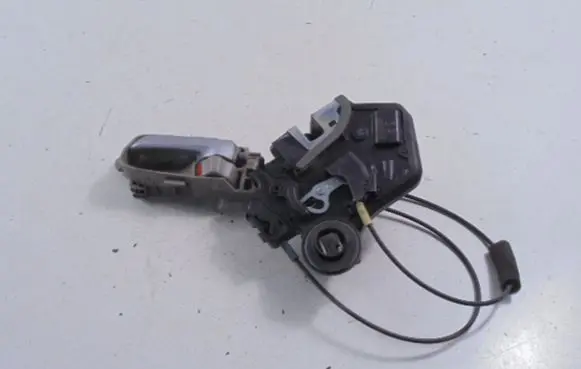 Suzuki Grand Vitara II Rear door lock 60805035