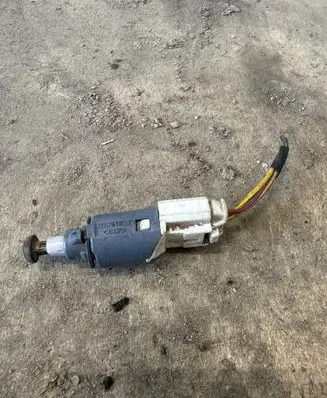Nissan NV400 Brake pedal sensor switch 8200168238