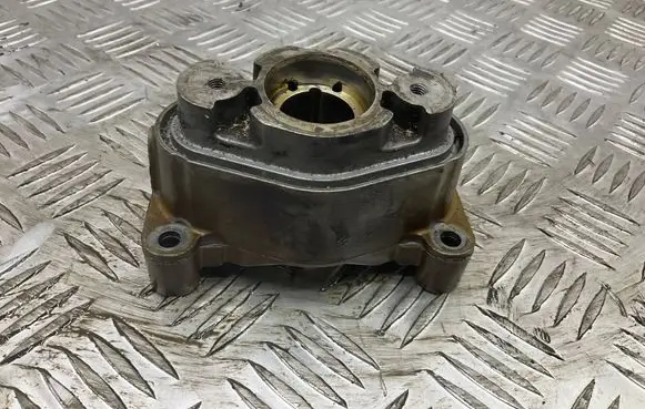 BMW 7 F01 F02 F03 F04 Camshaft holder 7567866