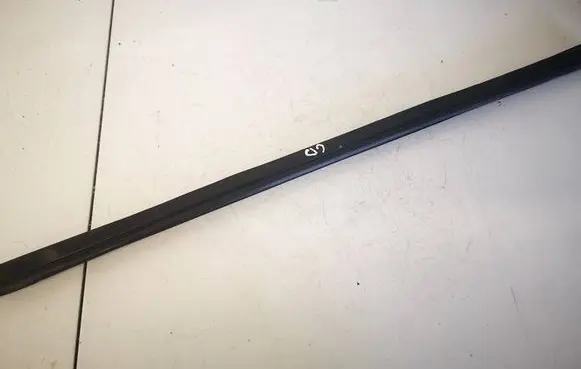 Volvo XC60 Rear door glass trim molding 30762372