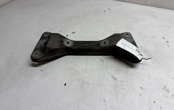 BMW 4 F32 F33 Gearbox mounting bracket