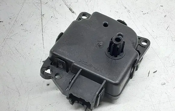 Lancia Thema Air flap motor/actuator M8679001