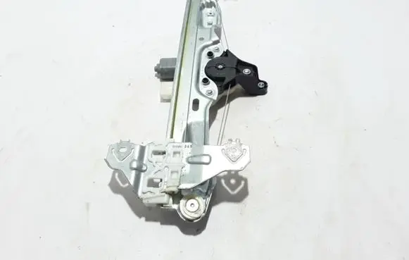 Rear window lifting mechanism without motor