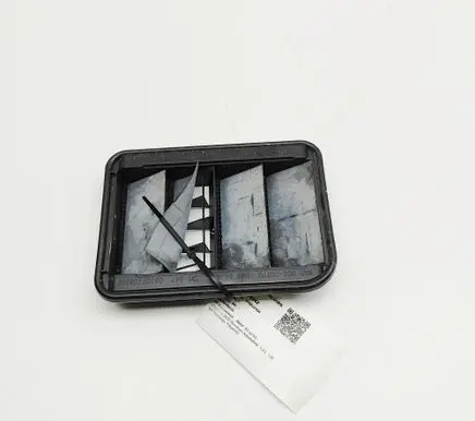BMW X2 U10 Quarter panel pressure vent 9201647