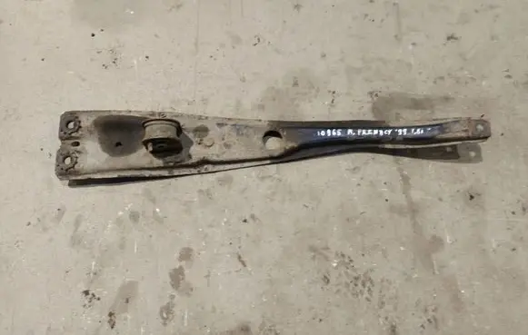 Mazda Premacy Front subframe 