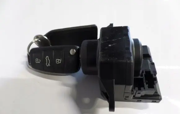 Audi A6 S6 C6 4F Ignition lock 4F0909131E