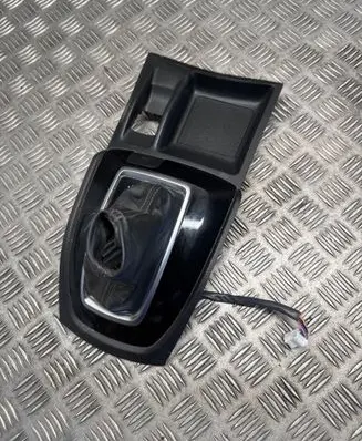 Nissan X-Trail T32 Gear shifter surround trim plastic 969XC4CC4A 069XC4CC4A