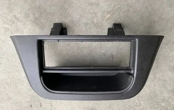 Iveco Daily 6th gen Glove box central console 006469U089