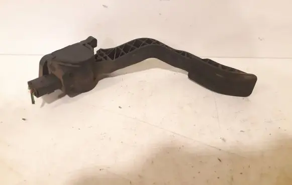 Peugeot 207 Accelerator throttle pedal 9680756880