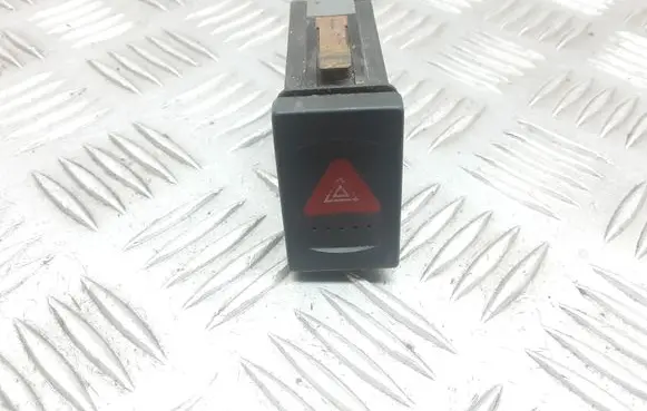 Volkswagen PASSAT B5 Hazard light switch 3B0953235D
