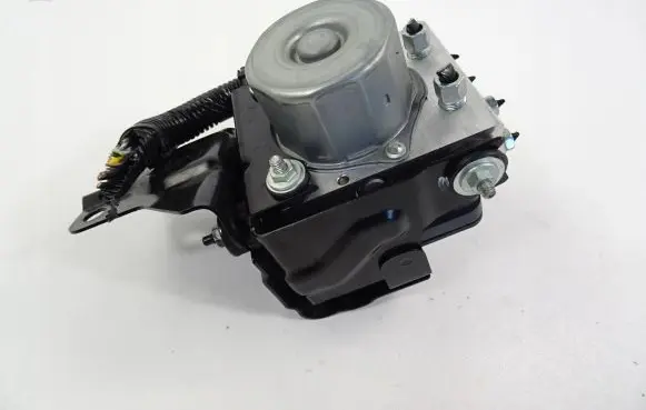 Nissan X-Trail T32 ABS Pump 47660