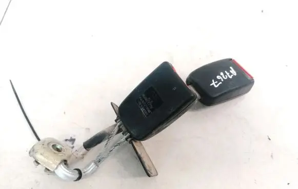 Audi A4 S4 B5 8D Middle seatbelt (rear) 8D0857739