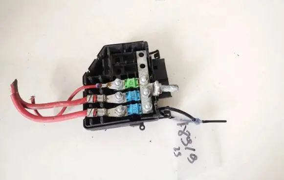 Mercedes-Benz ML W164 Fuse box set a1645400050