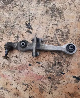Volkswagen PASSAT B5.5 Front lower control arm/wishbone 4B3407155A