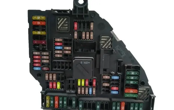 BMW 5 GT F07 Fuse box set 417033451 4-1703345-1