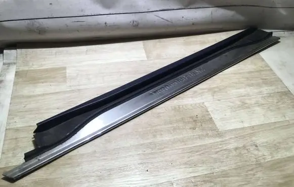 Mercedes-Benz SL R129 Front sill trim cover