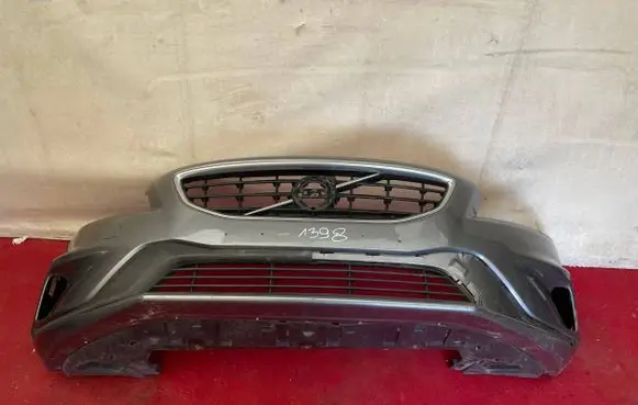 Volvo V40 Front bumper