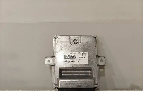 Audi A4 S4 B9 8W Adblue control unit 4M0907355H SCRSN9S3 4M09073655