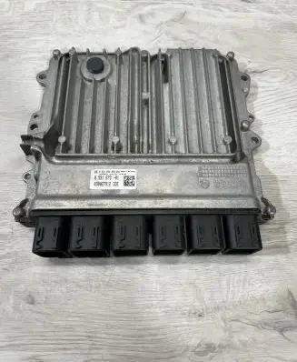 BMW 7 G11 G12 Engine control unit/module 8591673 030027912 0281032893
