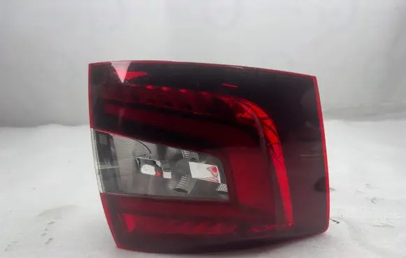 Skoda Octavia Mk3 (5E) Rear/tail lights 5E9945711