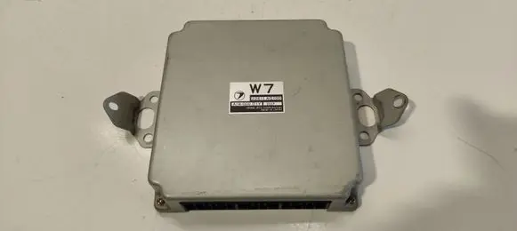 Subaru Outback Engine control unit/module A18000DIY 22611AG100 0117