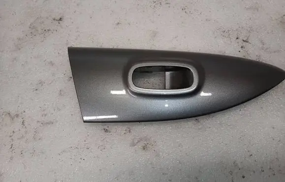 Nissan Juke I F15 Front door window switch trim 1KACA