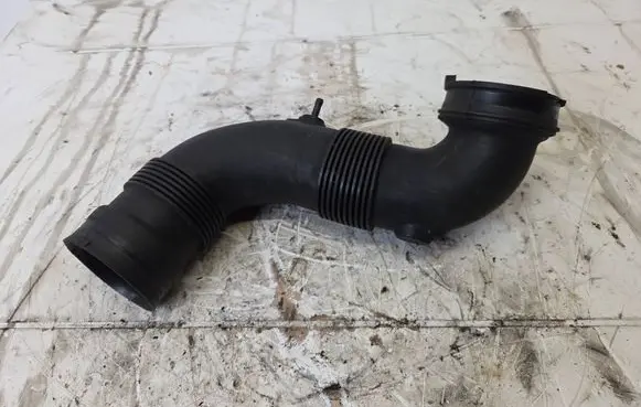 Saab 9-3 Ver2 Turbo air intake inlet pipe/hose 12802029