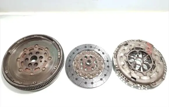 Skoda Octavia Mk2 (1Z) Clutch set kit 06F105264C