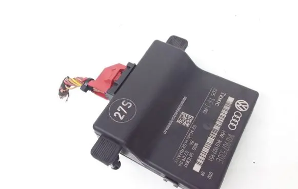 Volkswagen Touran I Other control units/modules 1K0907530E 1K0907951