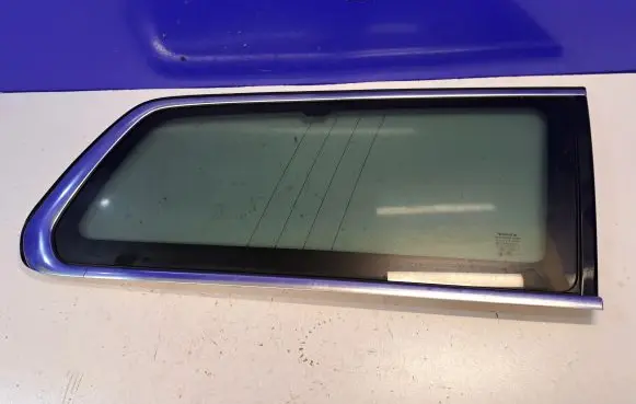 Volvo V70 Rear side window 31299083