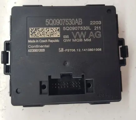 Volkswagen PASSAT B8 Gateway control module 5Q0907530AB