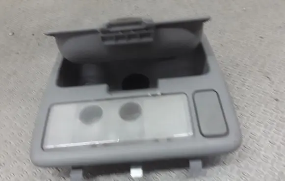Toyota RAV 4 (XA20) Front seat light
