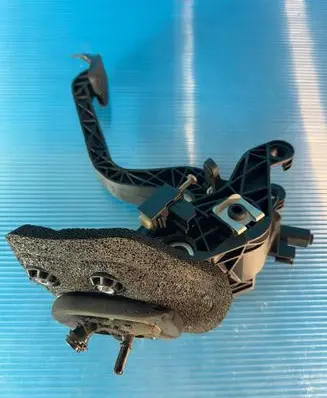 Ford Fiesta Clutch pedal AY117B633AE E3B2B 01432846