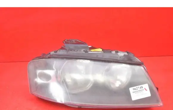 Audi A3 S3 8P Headlight/headlamp 8P0941004A