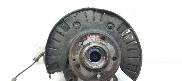 Mercedes-Benz Vito Viano W639 Front wheel hub A6393320325