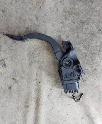 Ford S-MAX Accelerator throttle pedal 6G929F836JE