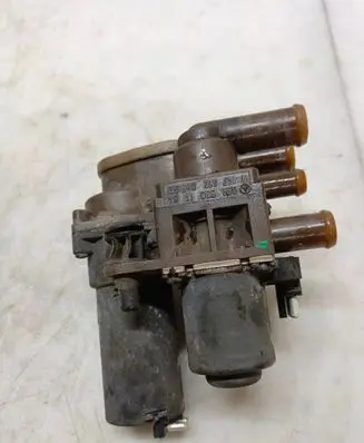 Mercedes-Benz S W140 Coolant heater control valve 0018301484 0018801484 1147412063