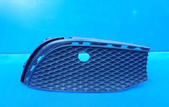Mercedes-Benz E W213 Front bumper lower grill A2138853003